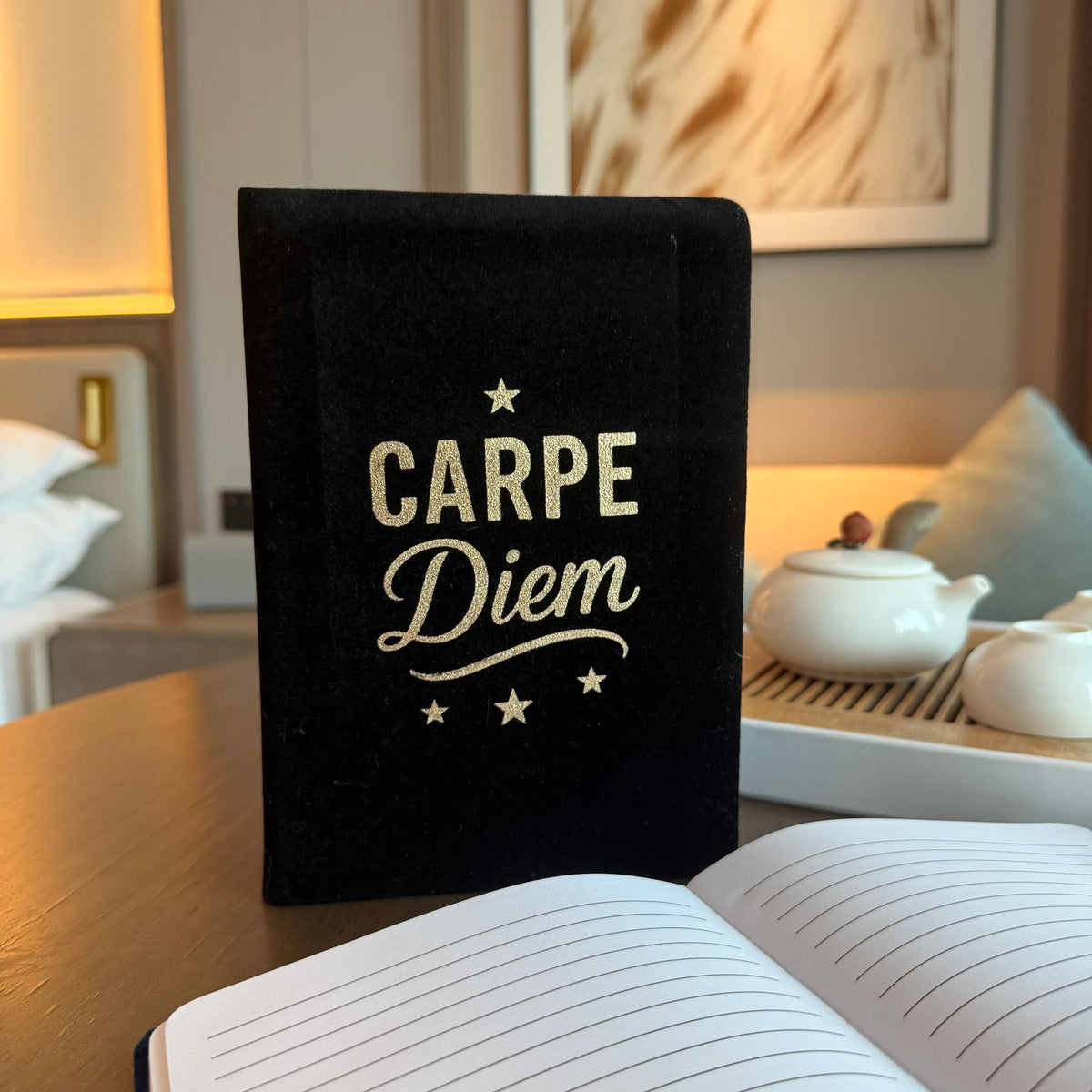 Cuaderno de terciopelo negro · Aprovecha el día · 80 páginas