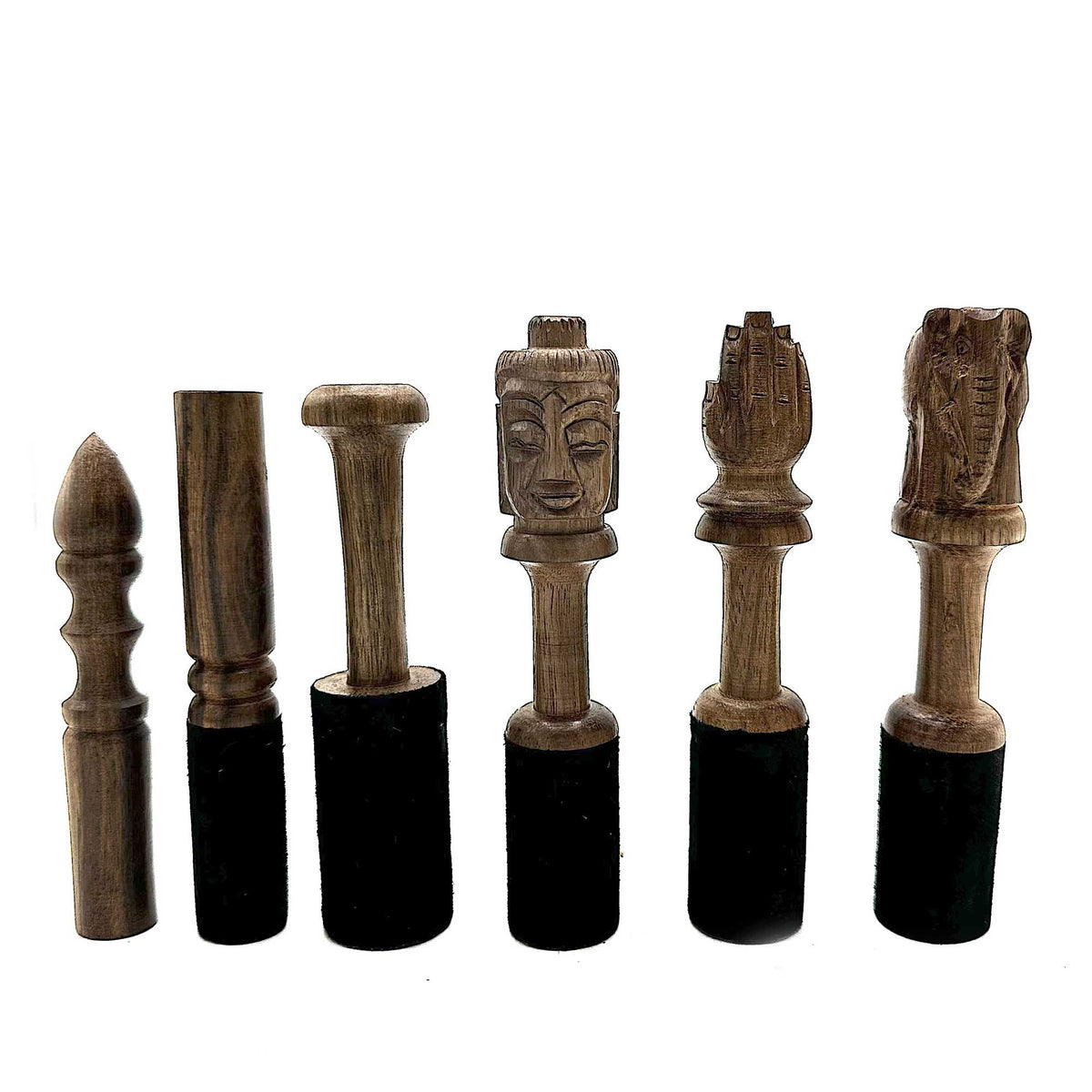 Maza de madera para cuenco tibetano · Elefante tallado · 14 cm