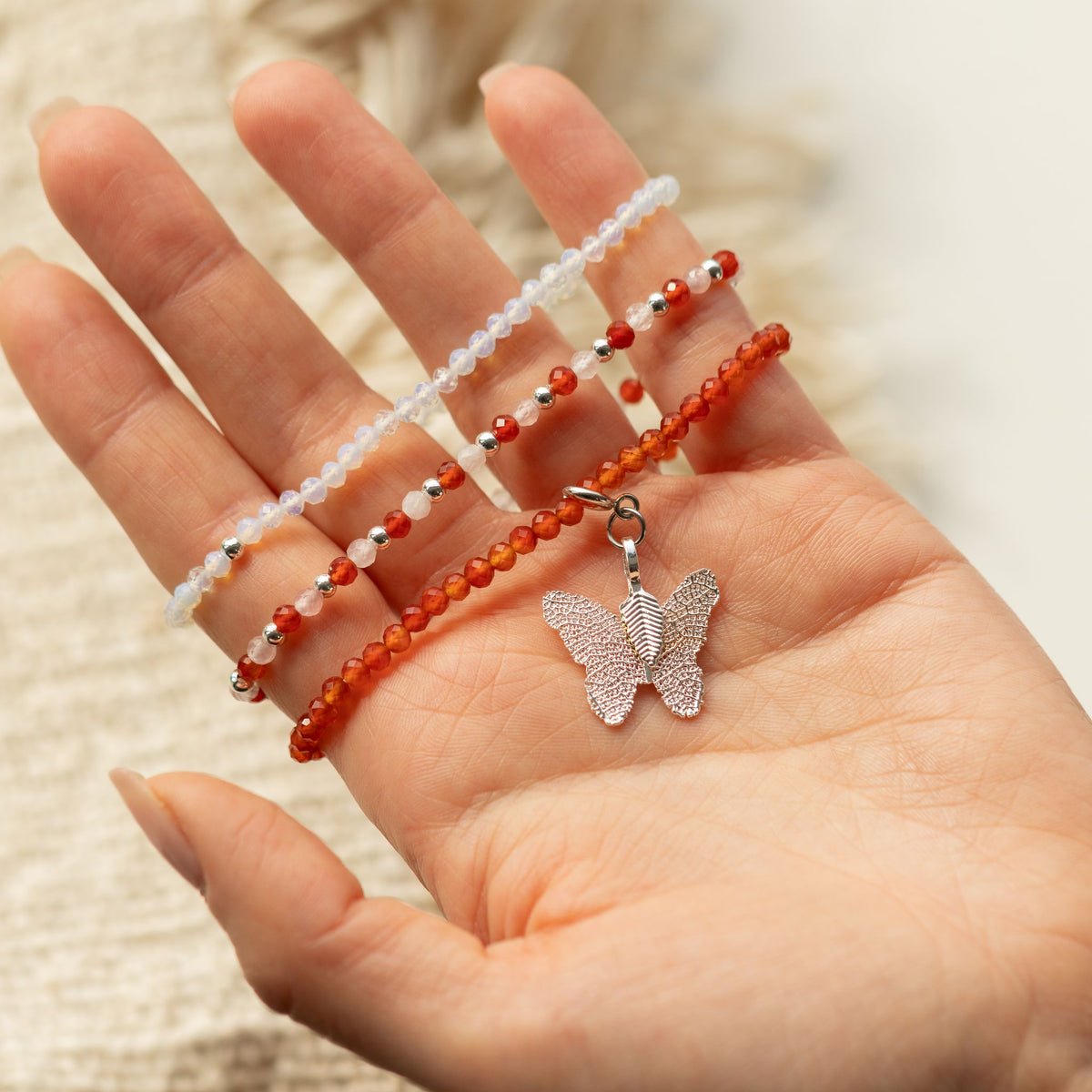 Set de 3 pulseras de piedras Espíritu de Ninfa · Luna de sangre