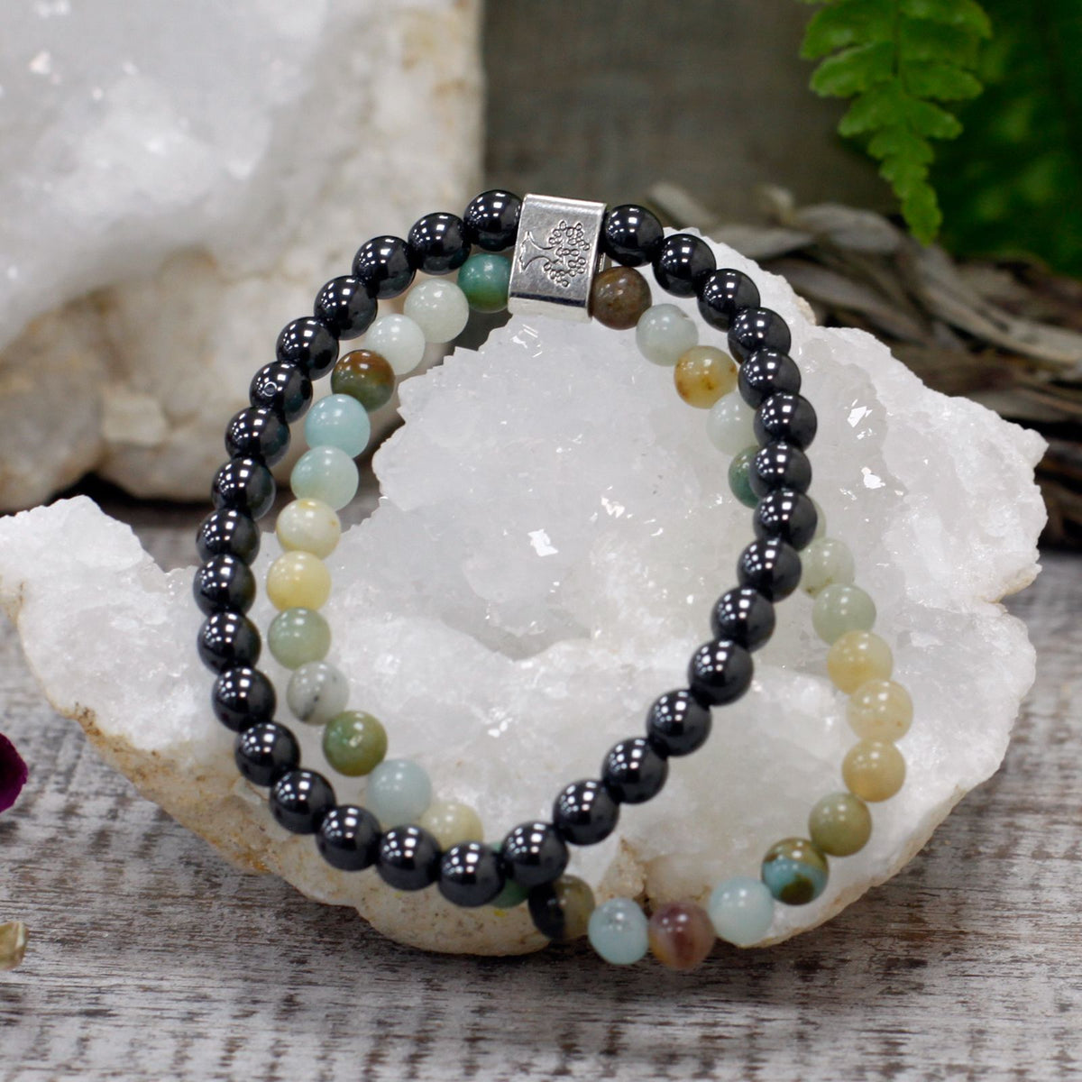 Pulsera de amazonita con cuentas magnéticas