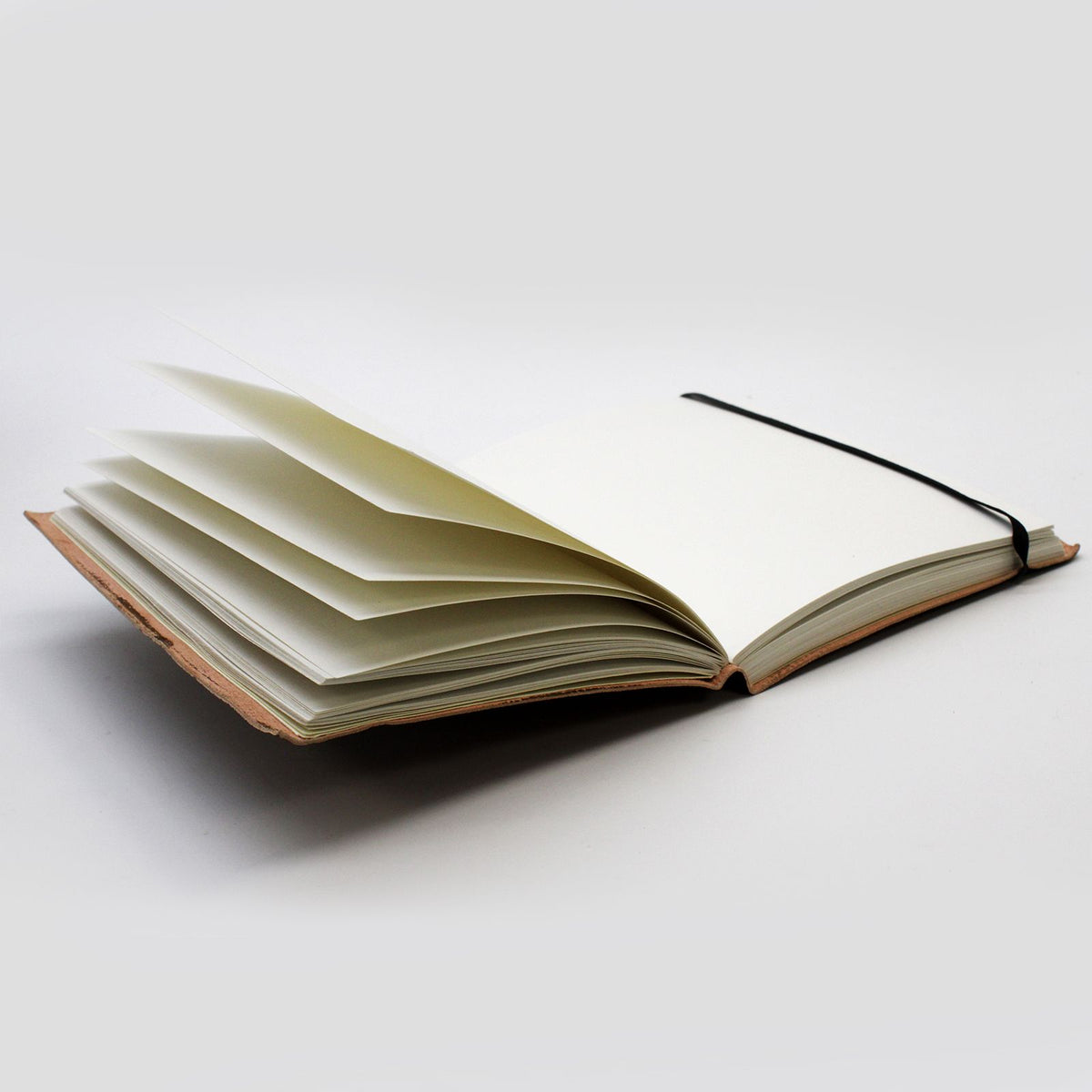 Cuaderno de cuero con cierre elástico · Diosa cósmica