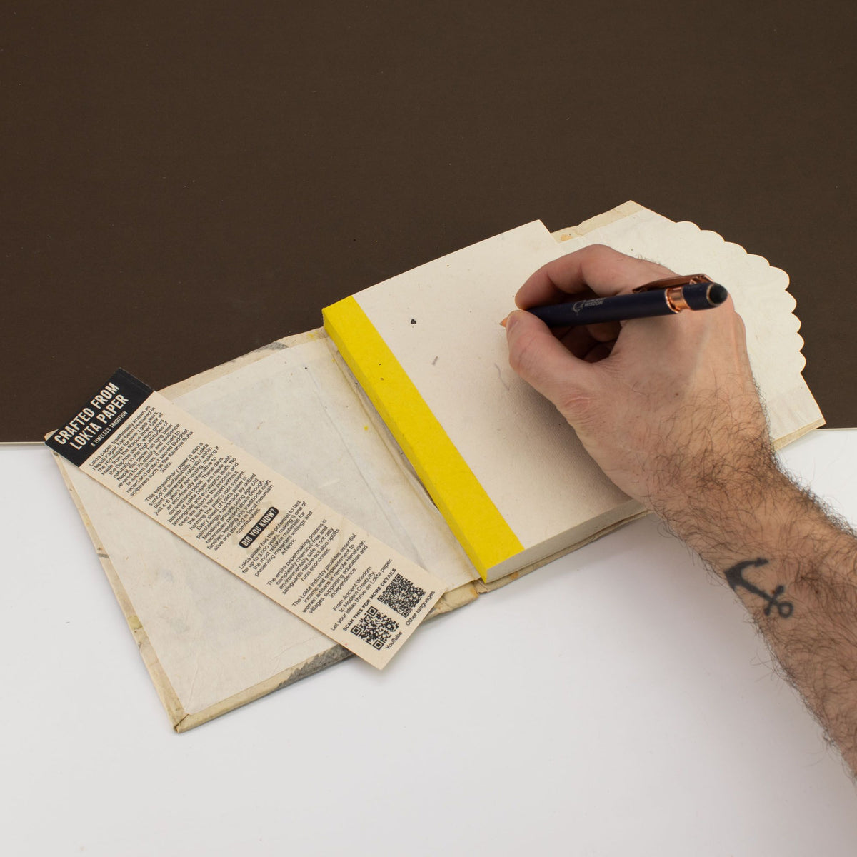 Cuaderno de papel lokta · Buganvilla · 15 × 12 cm