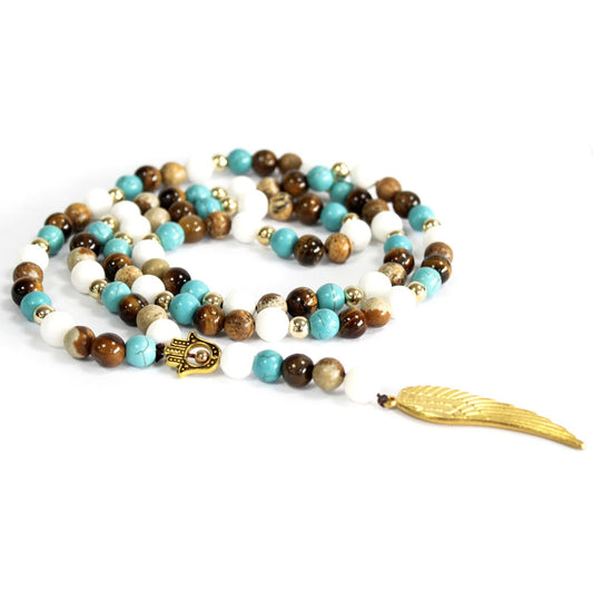 Collar de piedras con ala de ángel