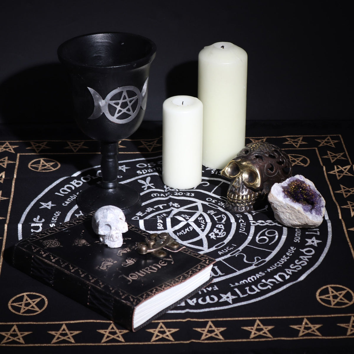 Mantel de altar con flecos · Vida, muerte y renacimiento