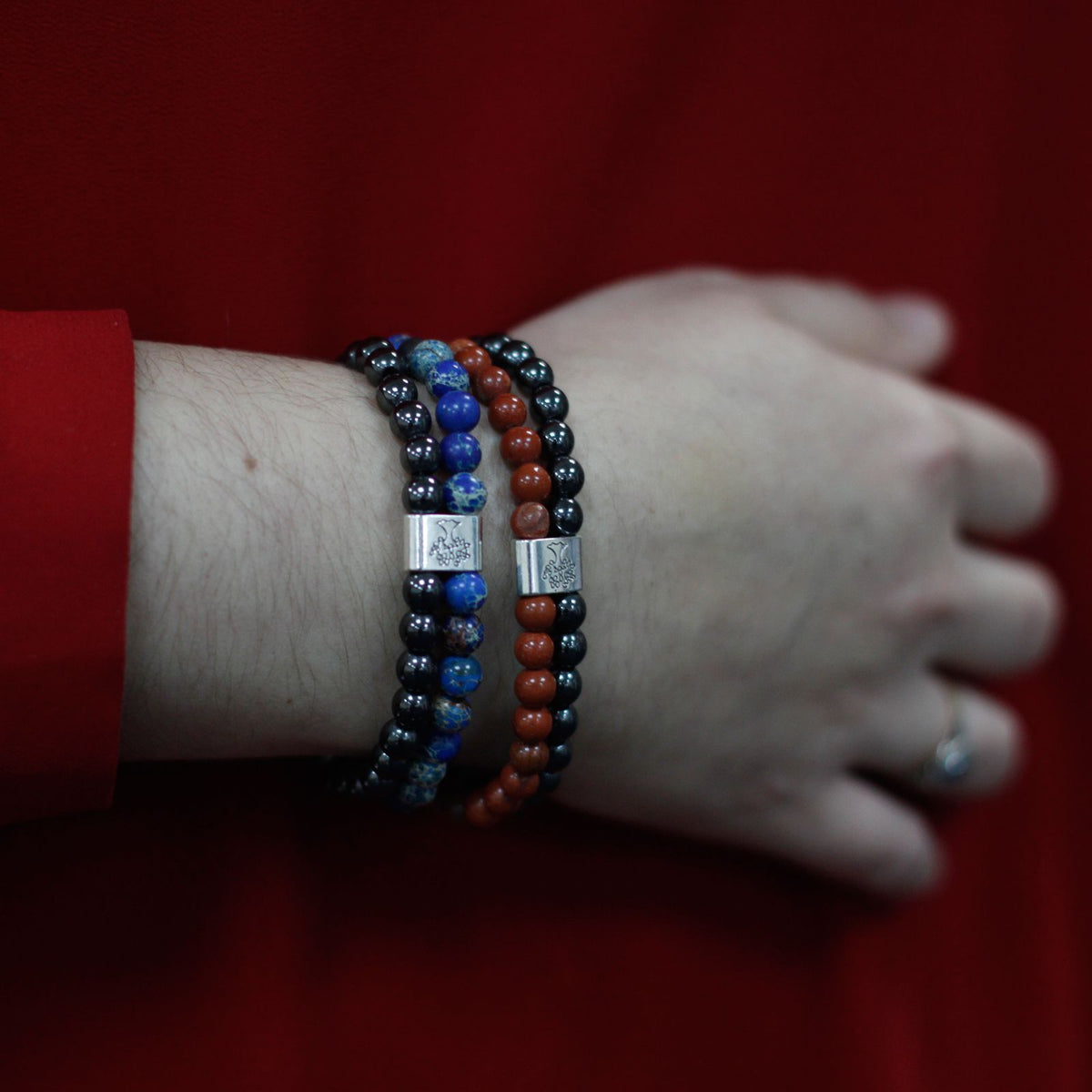 Pulsera de sodalita con cuentas magnéticas