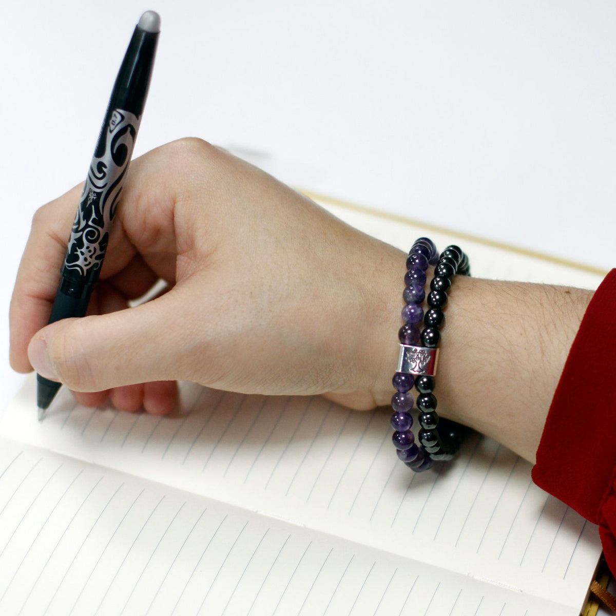 Pulsera de amatista con cuentas magnéticas