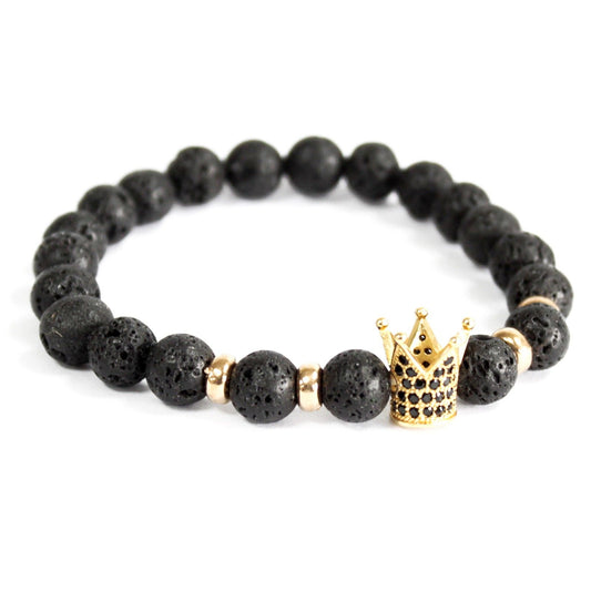 Pulsera de piedra de lava con corona dorada