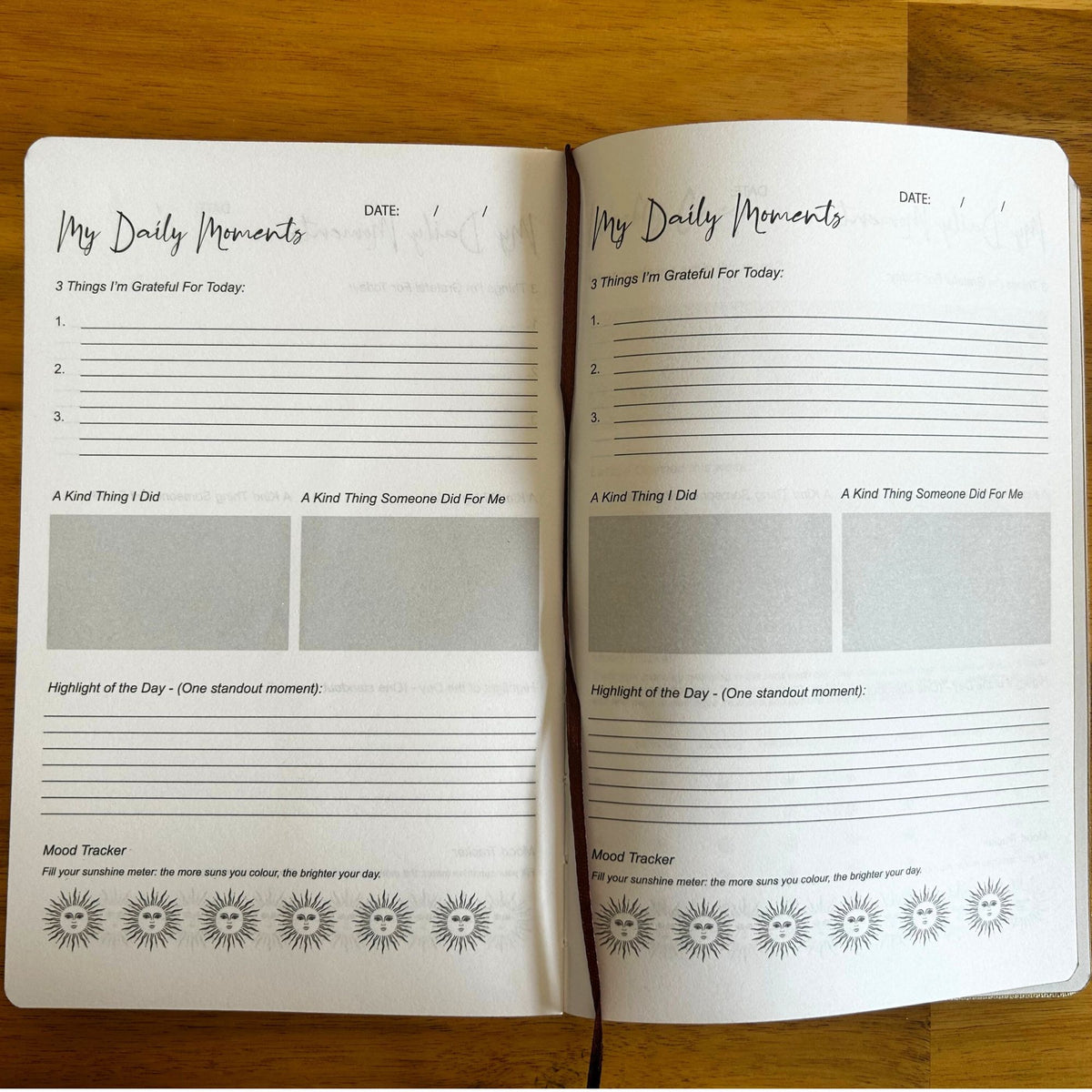 Diario de gratitud negro y plateado · 120 páginas