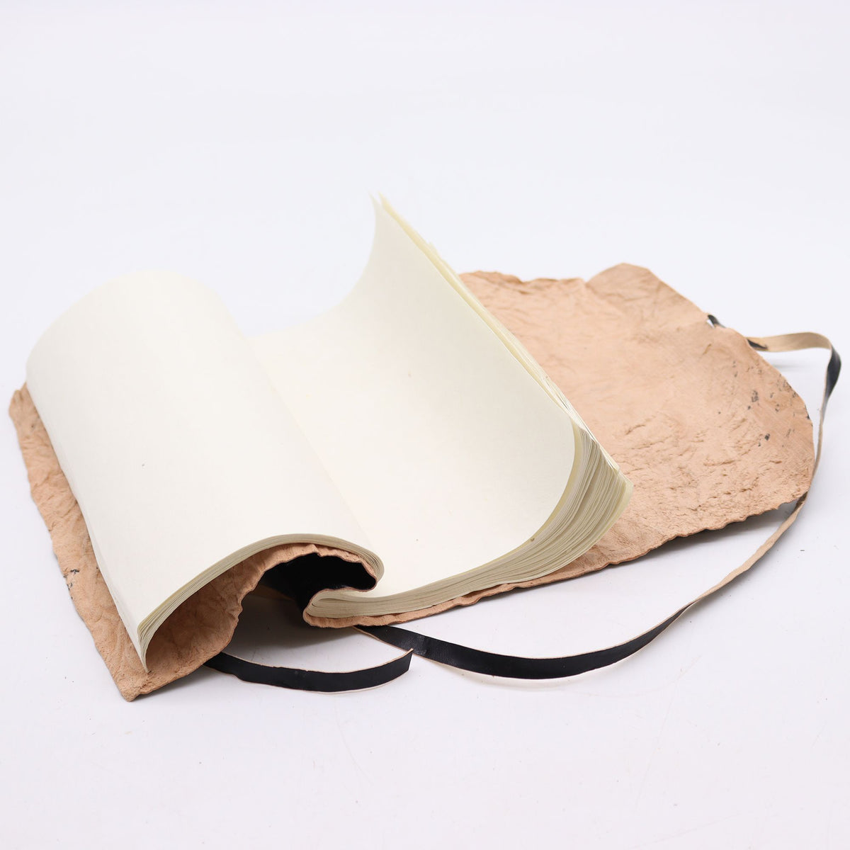 Cuaderno de viaje de cuero enrollable · Negro