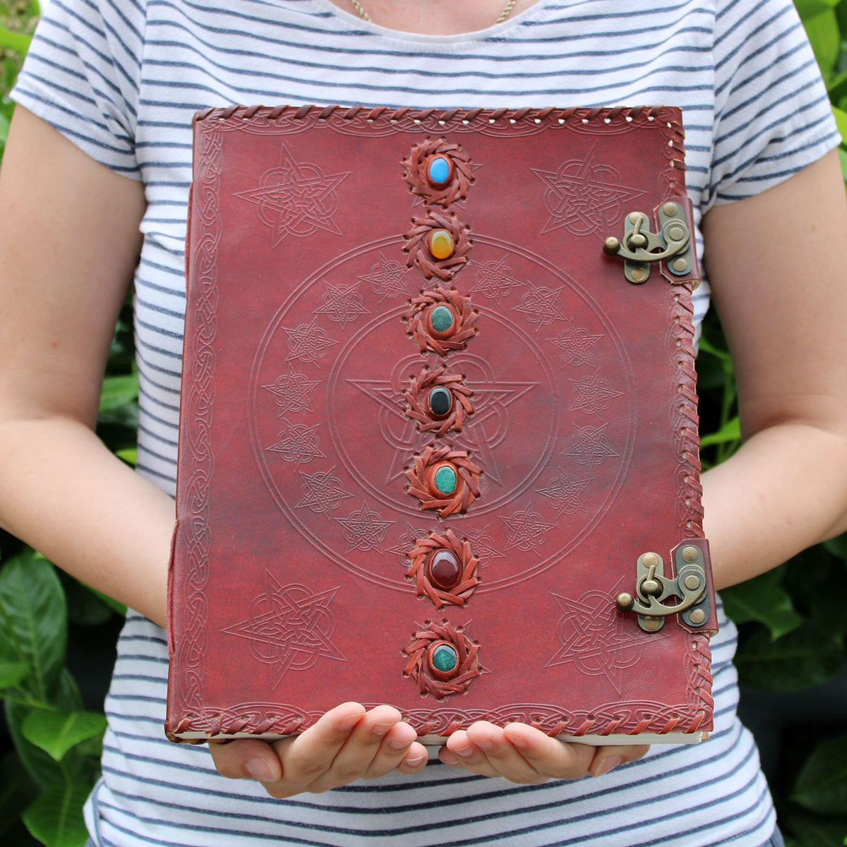 Cuaderno grande de cuero · 7 chakras