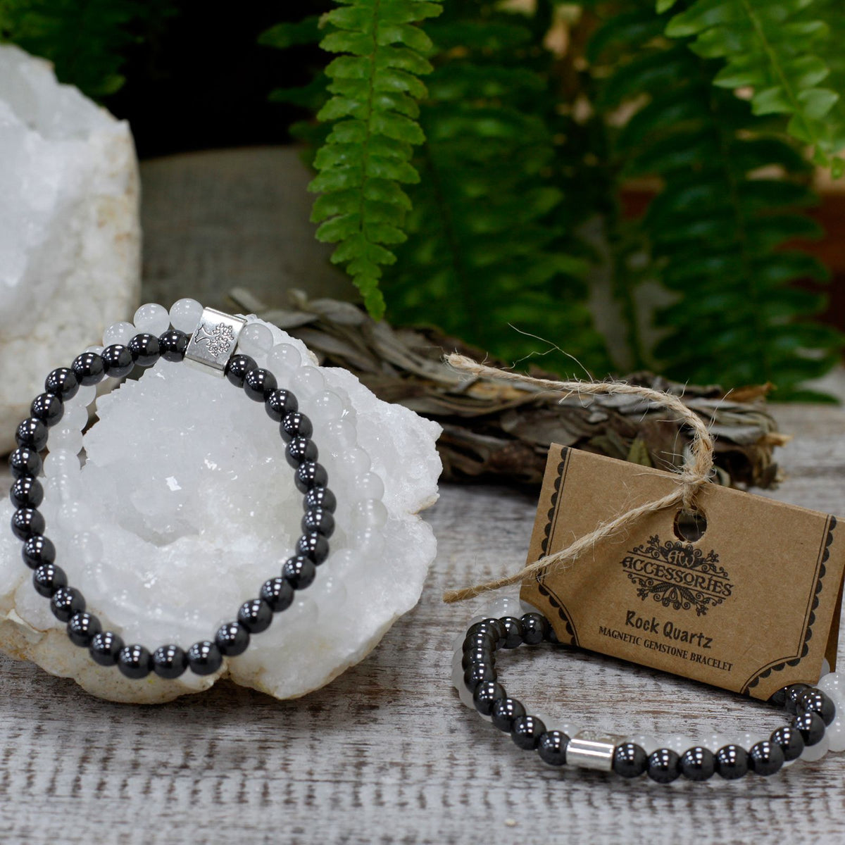 Pulsera de cuarzo blanco con cuentas magnéticas